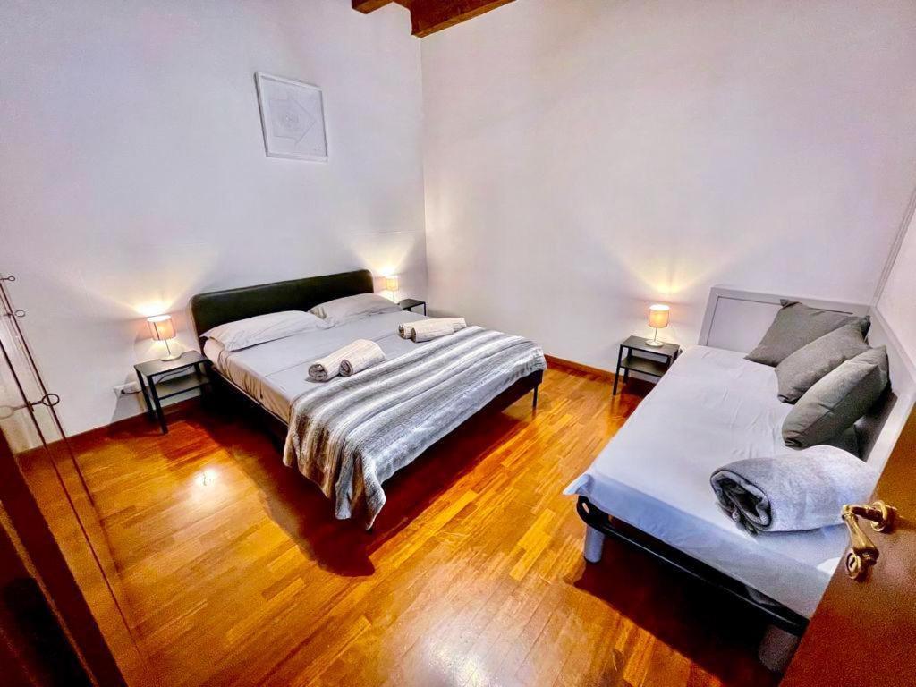 Sottoriva 12 City Center Large Apartment Verona Exterior foto